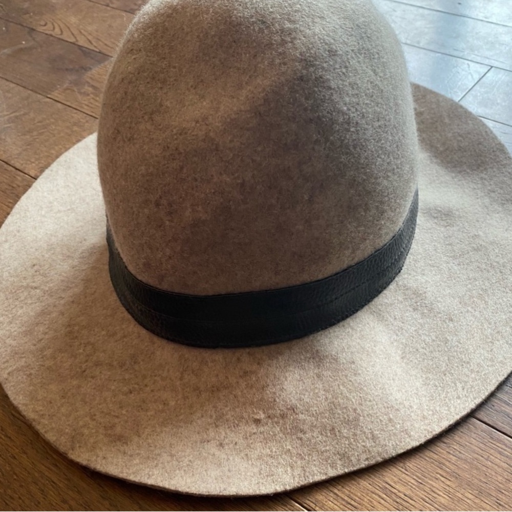 Wool Hat - Picture 4 of 7